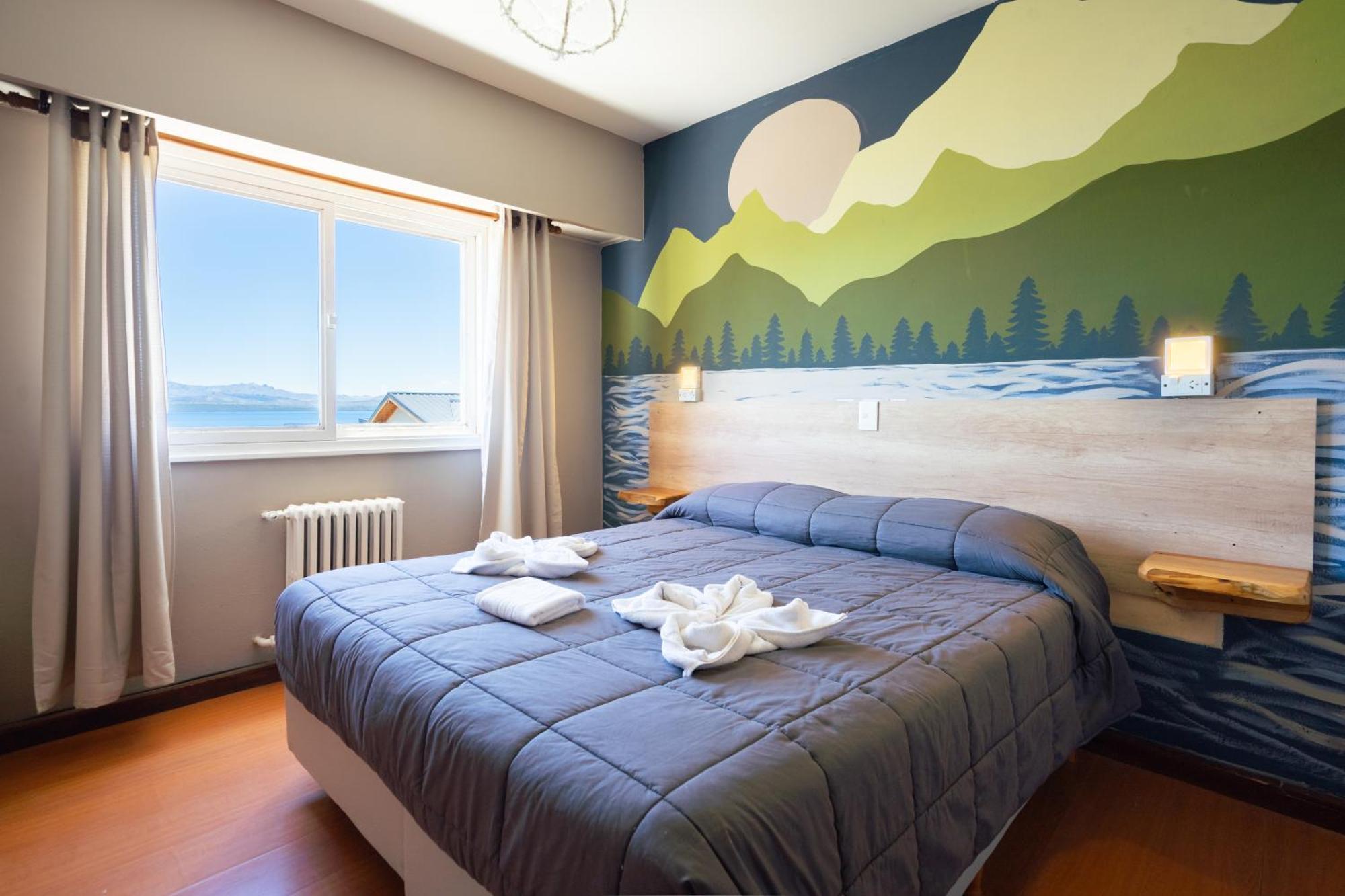 Tangoinn Hostel Downtown San Carlos de Bariloche Bagian luar foto